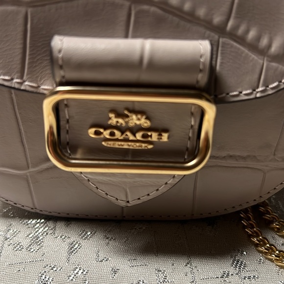 NWT Morgan Card Case On A Chain - Picture 4 of 8